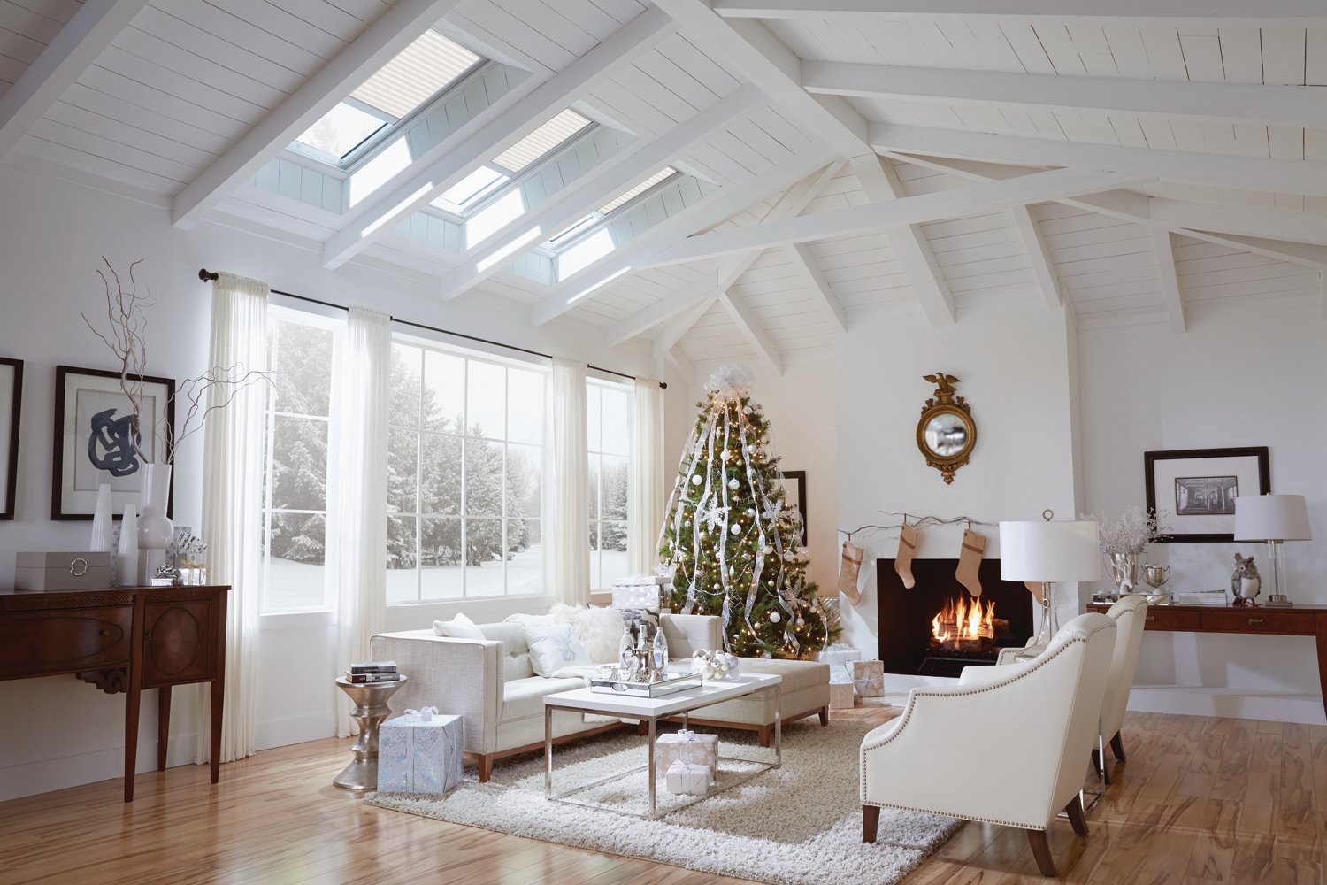 Application-Curb-Mount-2282-Skylights-VCS-VCE-VCM-FCM-Living-Room-0518