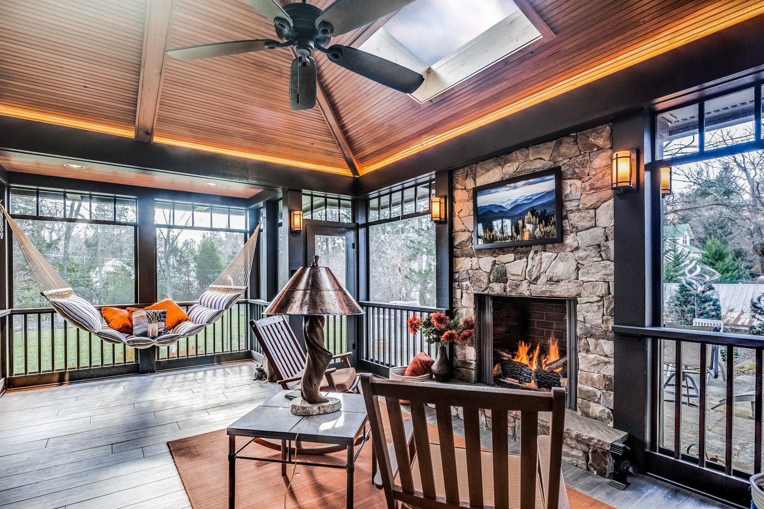 Influencer-2018-Sarah-Armstrong-583-Skylights-Porch-0117